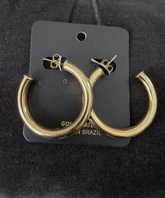 Hoops earrings