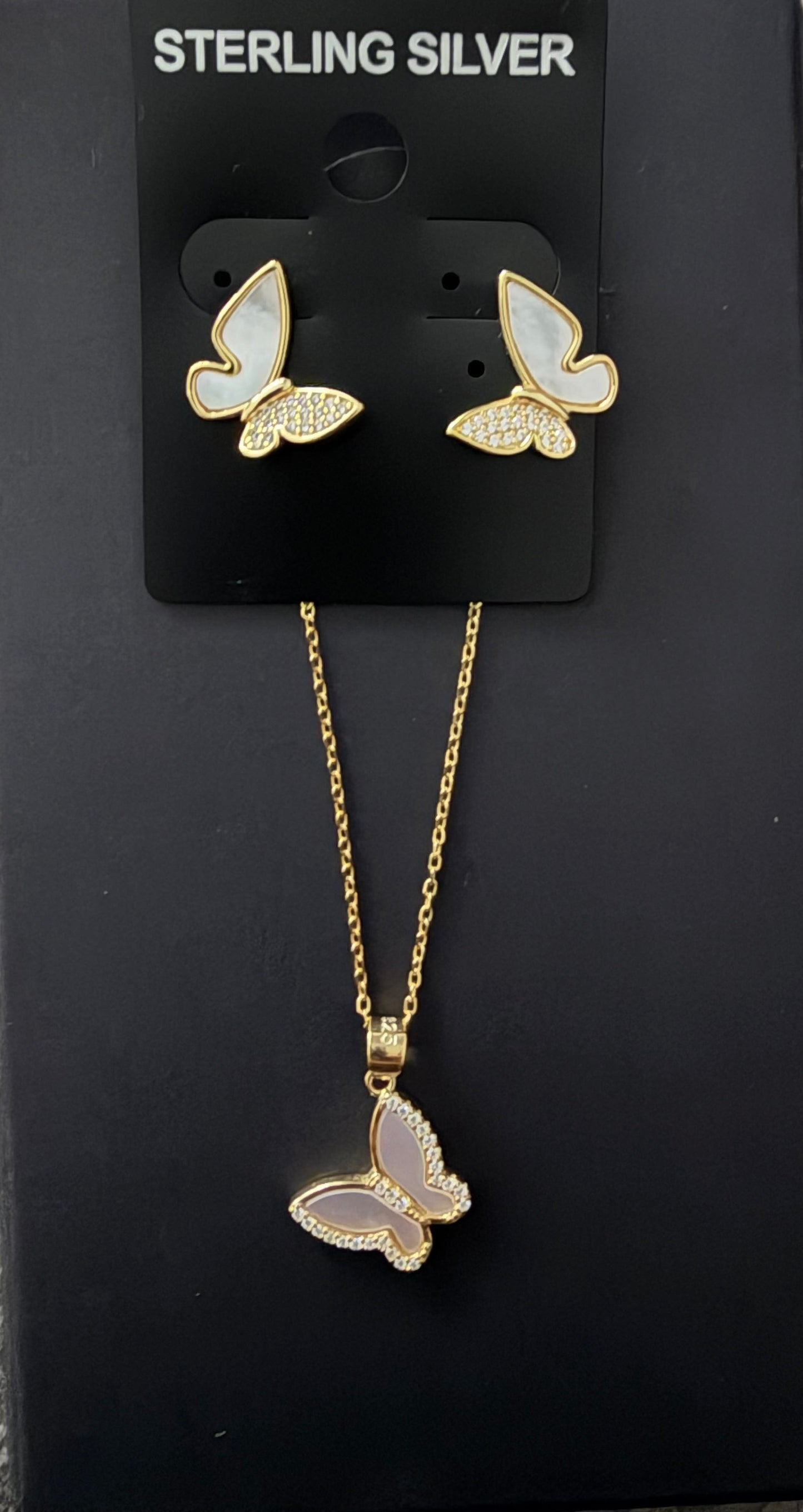 Butterfly pendant necklace