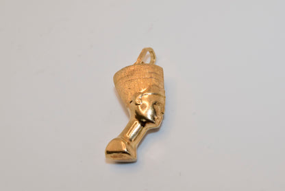 14Kt Gold Nefertiti Pendant