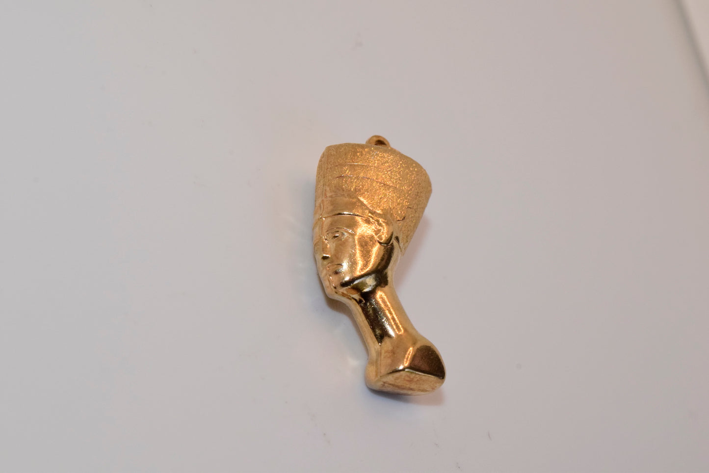 14Kt Gold Nefertiti Pendant